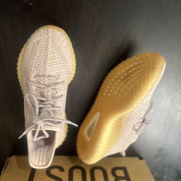 Yeezy BOOST 350 Size, 38.5/ 8.5